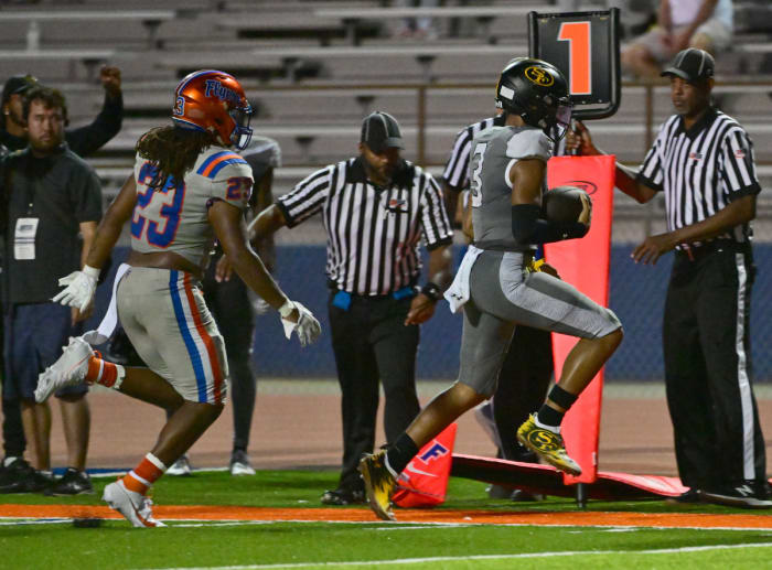 East St Louis St Frances Academy Illinois Maryland football 9-2-23 Tim Vizer 23608